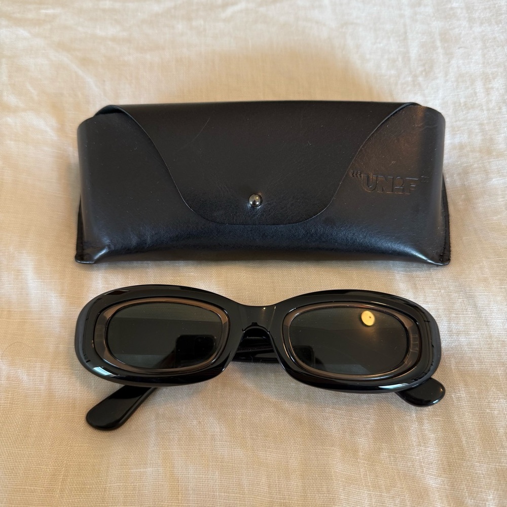 UNIF Black Sunglasses with Case